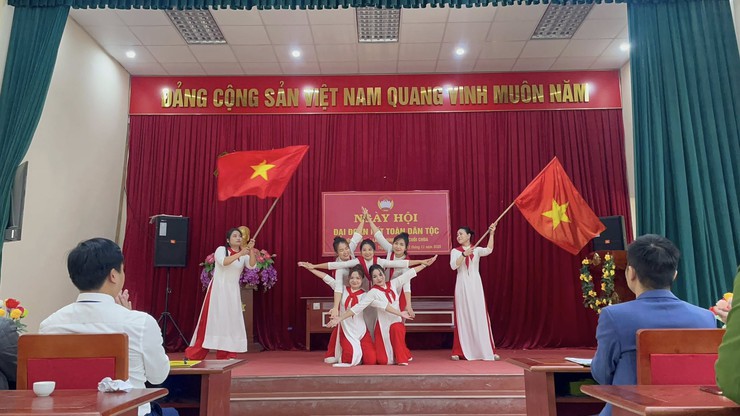 LIÊN THÔN ĐẦU LÀNG - ĐÌNH GIỮA - CUỐI CHÙA XÃ TÂY PHƯƠNG TỔ CHỨC NGÀY HỘI  ĐOÀN KẾT TOÀN DÂN TỘC- Ảnh 1.