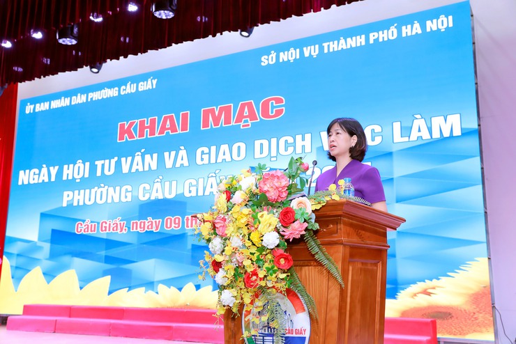 Ngày hội tư vấn và giao dịch việc làm phường Cầu Giấy: Đưa chính sách đến gần người dân- Ảnh 6.