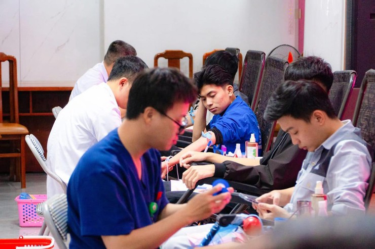 Ngày hội hiến máu tình nguyện 2025- Ảnh 7.