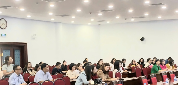 HỘI NGHỊ GIAO BAN CHỦ TỊCH CÔNG ĐOÀN CƠ SỞ PHƯỜNG CẦU GIẤY NĂM 2025- Ảnh 4.