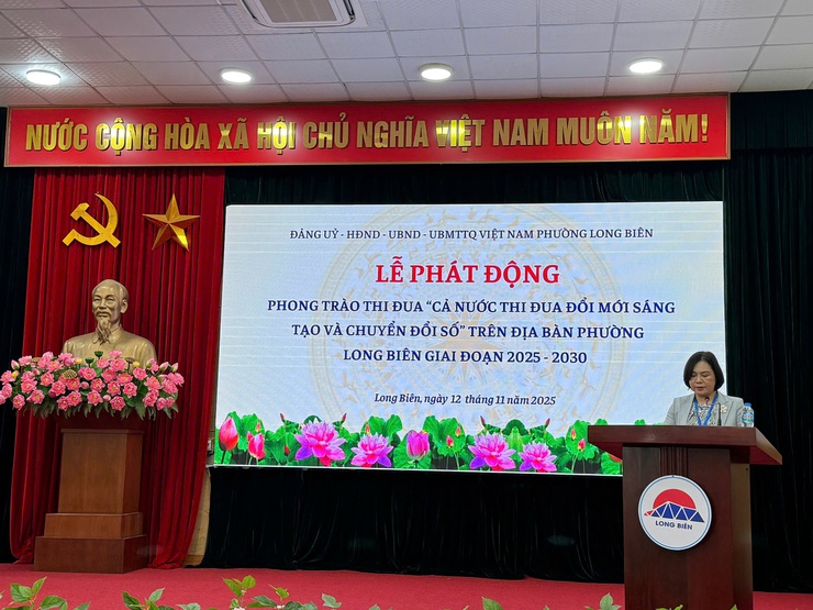 Phường Long Biên tập huấn kỹ năng số cho đội ngũ công chức, viên chức, người lao động cơ quan phường- Ảnh 2.