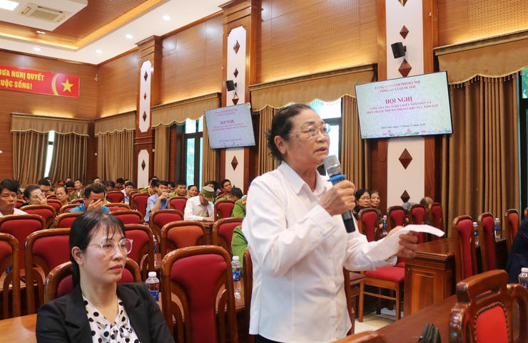 Công an xã Quốc Oai: Lắng nghe ý kiến Nhân dân để xây dựng Công an xã “gương mẫu, trách nhiệm, vì Nhân dân phục vụ- Ảnh 9.