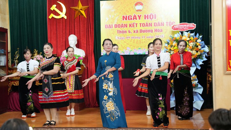 Thôn Yên Sở 4 tổ chức Ngày hội Đại đoàn kết toàn dân tộc năm 2025 
- Ảnh 3.