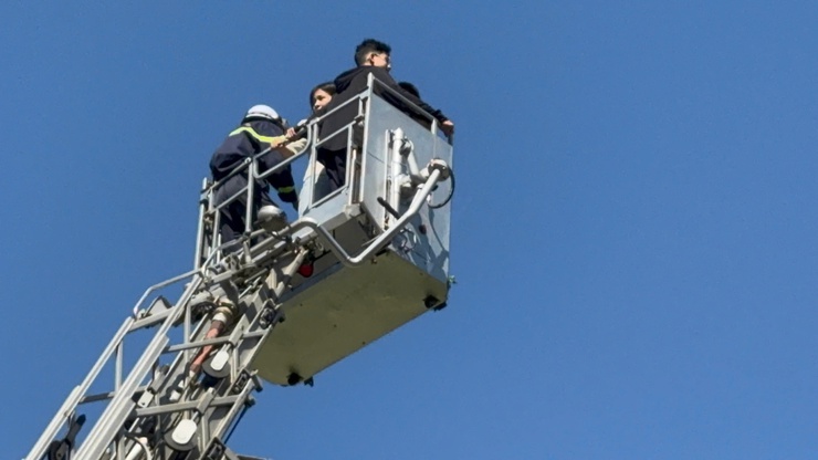 Hợp luyện diễn tập chữa cháy – cứu nạn, cứu hộ tại trường THCS Thái Thịnh- Ảnh 5.