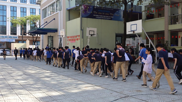 Hợp luyện diễn tập chữa cháy – cứu nạn, cứu hộ tại trường THCS Thái Thịnh- Ảnh 3.