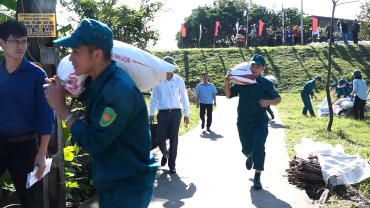 XÃ DÂN HÒA TỔ CHỨC DIỄN TẬP XỬ LÝ MỘT SỐ TÌNH HUỐNG, NÂNG CAO TÍNH CHỦ ĐỘNG TRONG CÔNG TÁC PHÒNG, CHỐNG THIÊN TAI CẤP XÃ- Ảnh 8.