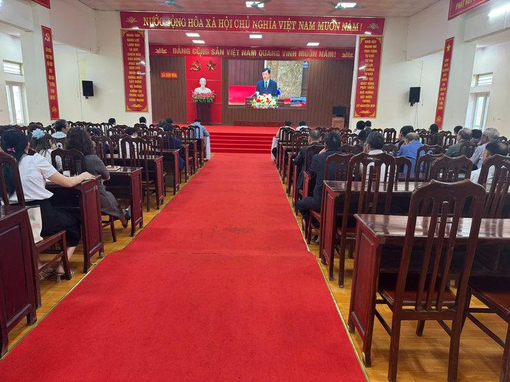 XÃ DÂN HOÀ: 185 CÁN BỘ THAM DỰ HỘI NGHỊ QUÁN TRIỆT TRIỂN KHAI THỰC HIỆN NGHỊ QUYẾT VÀ CHƯƠNG TRÌNH HÀNH ĐỘNG THỰC HIỆN NGHỊ QUYẾT ĐẠI HỘI ĐẠI BIỂU ĐẢNG BỘ THÀNH PHỐ LẦN THỨ XVIII.- Ảnh 1.