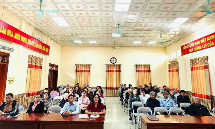 Phường Việt Hưng tổ chức tiếp sóng Hội nghị quán triệt, triển khai Nghị quyết Đại hội Đảng bộ Thành phố Hà Nội lần thứ XVIII- Ảnh 5.