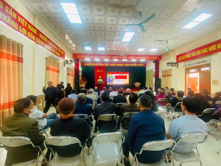 Phường Việt Hưng tổ chức tiếp sóng Hội nghị quán triệt, triển khai Nghị quyết Đại hội Đảng bộ Thành phố Hà Nội lần thứ XVIII- Ảnh 8.