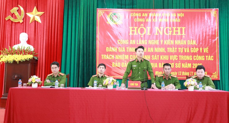 Công an xã Minh Châu tổ chức hội nghị lắng nghe ý kiến Nhân dân, đánh giá tình hình an ninh trật tự năm 2025- Ảnh 1.