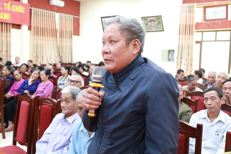 Công an xã Minh Châu tổ chức hội nghị lắng nghe ý kiến Nhân dân, đánh giá tình hình an ninh trật tự năm 2025- Ảnh 3.