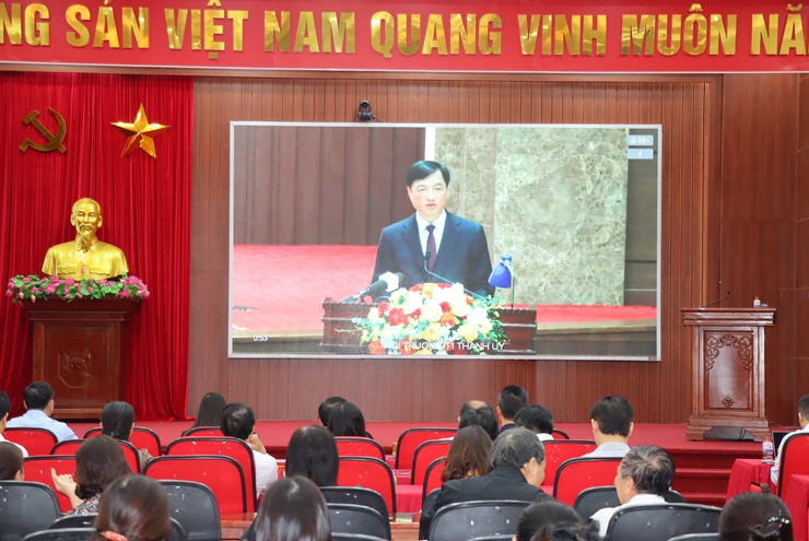 Hội nghị học tập, nghiên cứu, triển khai thực hiện Nghị quyết và Chương trình hành động thực hiện Nghị quyết Đại hội đại biểu Đảng bộ Thành phố Hà Nội lần thứ XVIII, nhiệm kỳ 2025 - 2030- Ảnh 1.