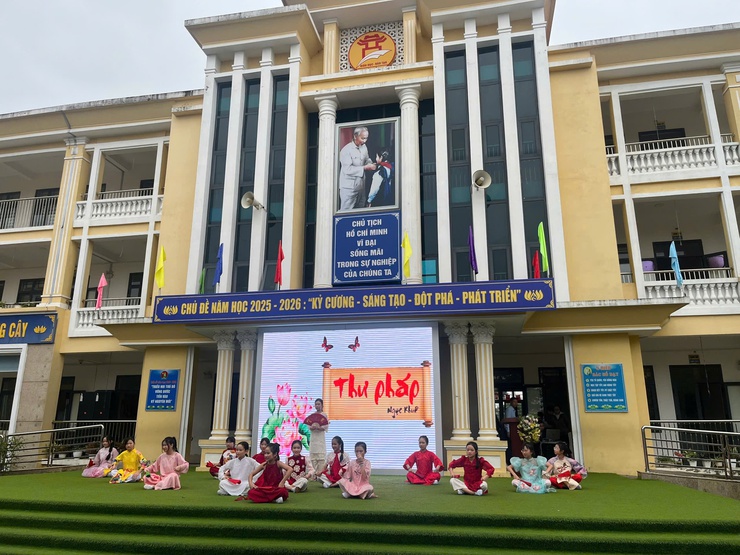 UBND XÃ NGỌC HỒI HƯỞNG ỨNG NGÀY PHÁP LUẬT VIỆT NAM NĂM 2025 TẠI TRƯỜNG TIỂU HỌC ĐẠI ÁNG- Ảnh 4.