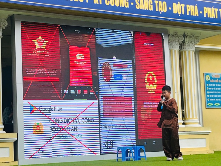 UBND XÃ NGỌC HỒI HƯỞNG ỨNG NGÀY PHÁP LUẬT VIỆT NAM NĂM 2025 TẠI TRƯỜNG TIỂU HỌC ĐẠI ÁNG- Ảnh 6.