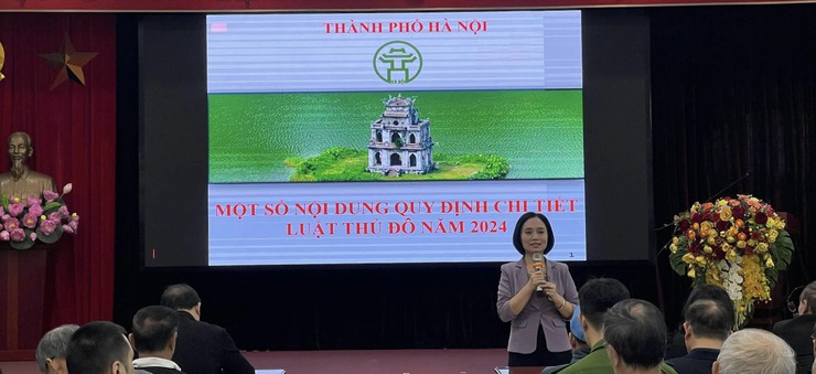 Phường Yên Hòa tổ chức tuyên truyền, phổ biến, tập huấn Luật Thủ đô và các văn bản triển khai thi hành năm 2025- Ảnh 2.