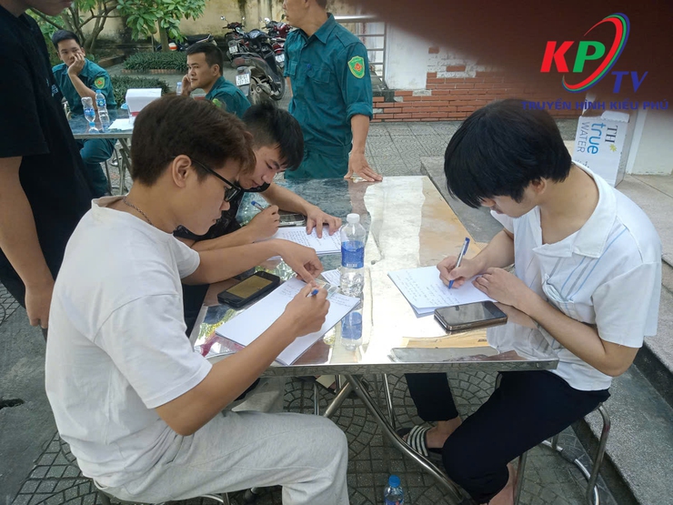 Ban Chỉ huy Quân sự xã Kiều Phú tiếp tục tổ chức khám sơ tuyển nghĩa vụ quân sự năm 2026- Ảnh 2.