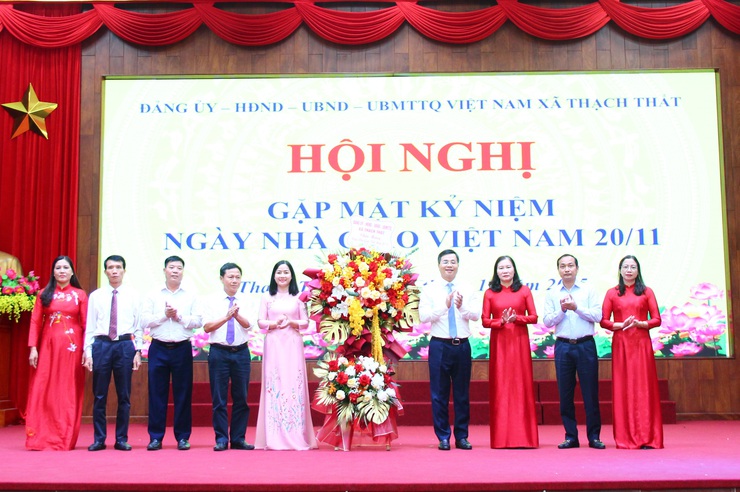 THẠCH THẤT: GẶP MẶT KỶ NIỆM NGÀY NHÀ GIÁO VIỆT NAM 20/11/2025- Ảnh 4.