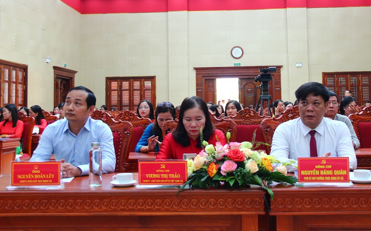 THẠCH THẤT: GẶP MẶT KỶ NIỆM NGÀY NHÀ GIÁO VIỆT NAM 20/11/2025- Ảnh 6.