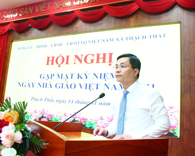 THẠCH THẤT: GẶP MẶT KỶ NIỆM NGÀY NHÀ GIÁO VIỆT NAM 20/11/2025- Ảnh 1.