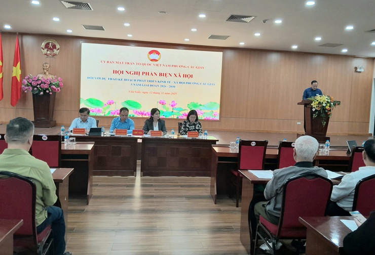 Ủy ban Mặt trận tổ quốc Việt Nam Phường Cầu Giấy tổ chức Hội nghị phản biện xã hội đối với dự thảo kế hoạch phát triển kinh tế - xã hội phường 5 năm giai đoạn 2026 - 2030- Ảnh 1.