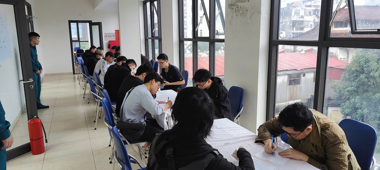 PHƯỜNG LÁNG TỔ CHỨC KHÁM SƠ TUYỂN SỨC KHỎE NGHĨA VỤ QUÂN SỰ NĂM 2026- Ảnh 7.