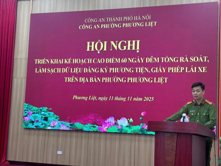 Công an các phường Phương Liệt và xã Chương Mỹ triển khai Kế hoạch tổng rà soát, làm sạch dữ liệu đăng ký phương tiện, giấy phép lái xe và số hóa hồ sơ đăng ký xe- Ảnh 2.