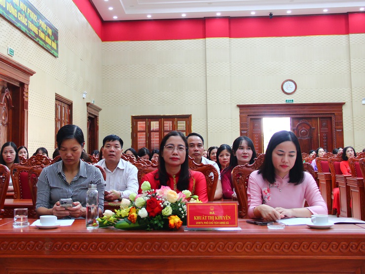 THẠCH THẤT: GẶP MẶT KỶ NIỆM NGÀY NHÀ GIÁO VIỆT NAM 20/11/2025- Ảnh 8.