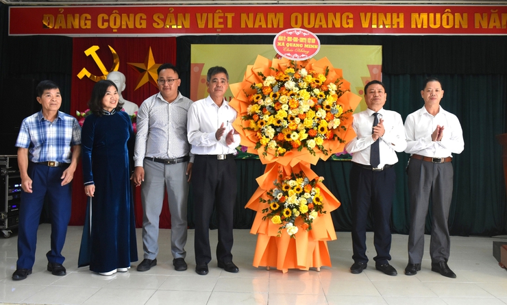 Chủ tịch Ủy ban MTTQ xã Quang Minh Lê Sỹ Cường dự Ngày hội Đại đoàn kết toàn dân tộc tại thôn Bảo Tháp- Ảnh 1.