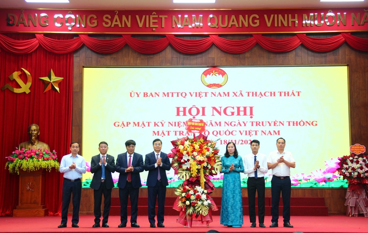 Thạch Thất gặp mặt kỷ niệm  95 năm ngày truyền thống Mặt trận Tổ quốc Việt Nam (18/11/1930 – 18/11/2025)- Ảnh 3.