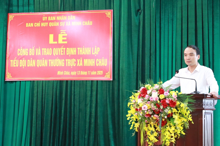 Xã Minh Châu tăng cường lực lượng quốc phòng với việc ra mắt tiểu đội dân quân Thường trực.- Ảnh 3.