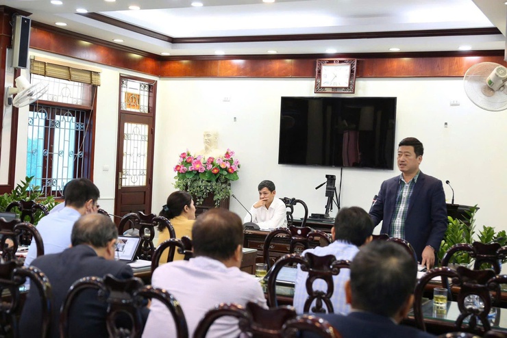 CHỦ TỊCH UBND XÃ SÓC SƠN PHẠM QUANG NGỌC KHẢO SÁT NẮM BẮT TÌNH HÌNH CỦA LÃNH ĐẠO XÃ ĐỐI VỚI 17 THÔN, KHU, TỔ DÂN PHỐ- Ảnh 4.