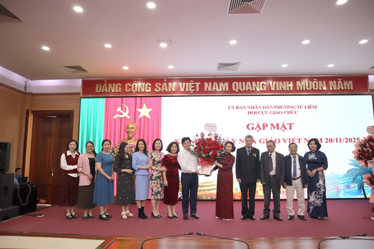 Cựu giáo chức phường Từ Liêm gặp mặt nhân kỷ niệm Ngày Nhà giáo Việt Nam 20/11- Ảnh 3.