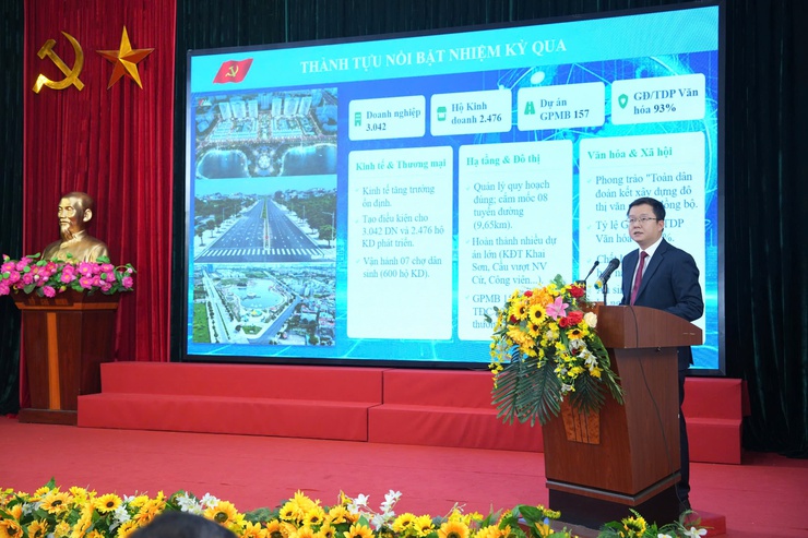 Phường Bồ Đề quyết tâm đưa Nghị quyết Đại hội Đảng bộ phường lần thứ I đi vào cuộc sống- Ảnh 4.