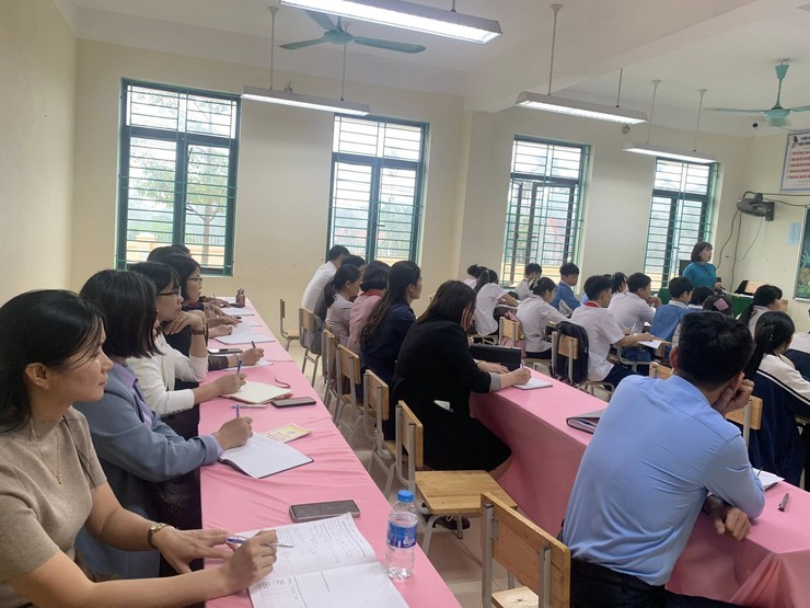 PHÒNG VĂN HÓA – XÃ HỘI XÃ BA VÌ TỔ CHỨC CHUYÊN ĐỀ BỘ MÔN CẤP THCS NĂM HỌC 2025 – 2026- Ảnh 3.