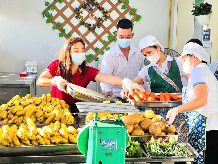 Tập huấn bồi dưỡng kiến thức an toàn thực phẩm, giáo dục dinh dưỡng kết hợp vận động nhằm phát triển cân đối cho trẻ em tại trường mầm non- Ảnh 3.