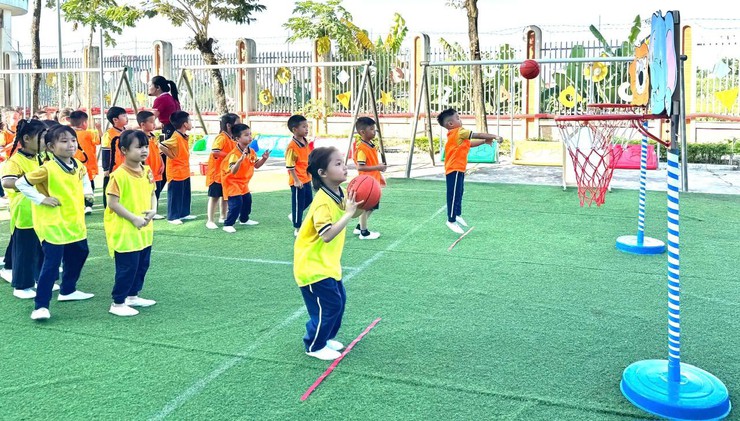 Tập huấn bồi dưỡng kiến thức an toàn thực phẩm, giáo dục dinh dưỡng kết hợp vận động nhằm phát triển cân đối cho trẻ em tại trường mầm non- Ảnh 7.