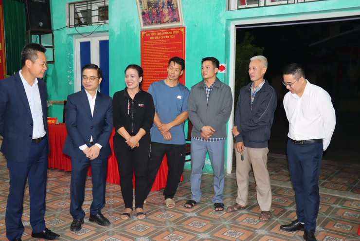 Các đồng chí lãnh đạo Đảng ủy xã Phú Xuyên kiểm tra công tác bầu cử Trưởng thôn, Trưởng tiểu khu trên địa bàn.- Ảnh 3.