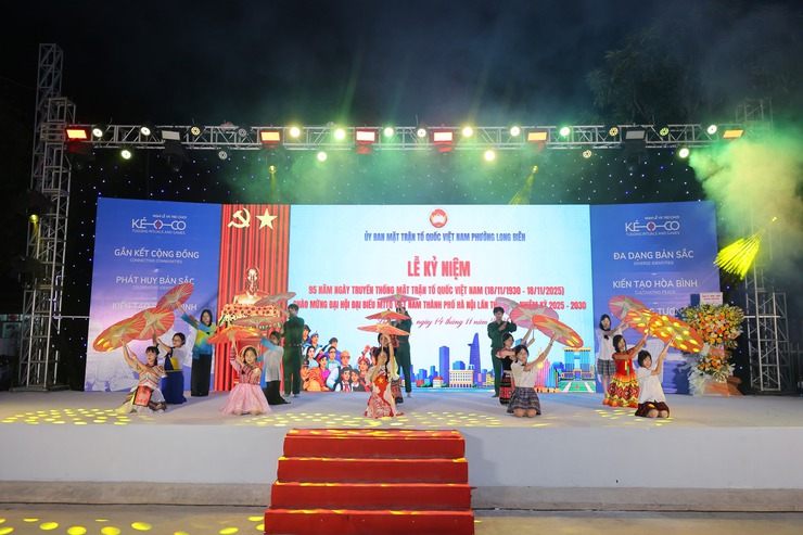 Phường Long Biên long trọng tổ chức Lễ kỷ niệm 95 năm Ngày truyền thống MTTQ Việt Nam và Ngày hội Đại đoàn kết toàn dân tộc năm 2025- Ảnh 11.