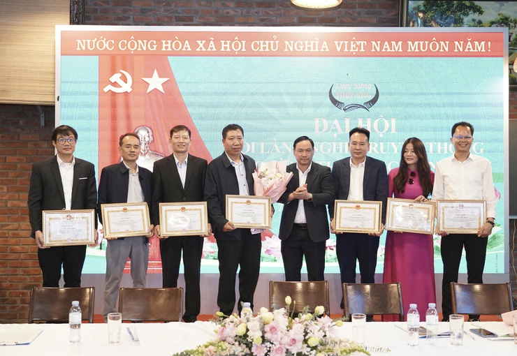 Đại hội Hội làng nghề truyền thống lược sừng Thụy Ứng, nhiệm kỳ 2025 – 2030- Ảnh 9.