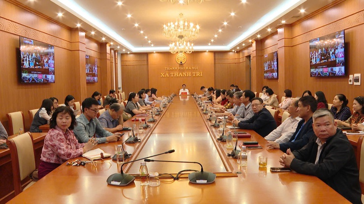 Xã Thanh Trì: Dự trực tuyến hội nghị đánh giá tiến độ thực hiện các nhiệm vụ trọng tâm về khoa học công nghệ, đổi mới sáng tạo và chuyển đổi số của Thành uỷ Hà Nội- Ảnh 4.