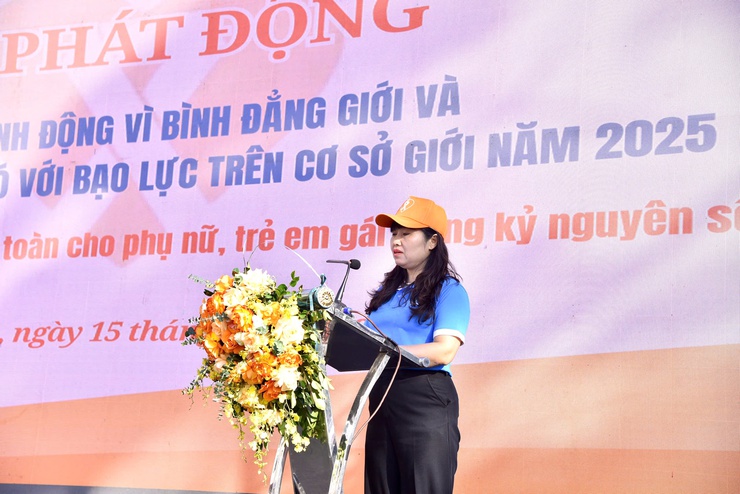 LỄ PHÁT ĐỘNG THÁNG HÀNH ĐỘNG VÌ BÌNH ĐẲNG GIỚI
VÀ PHÒNG NGỪA, ỨNG PHÓ VỚI BẠO LỰC TRÊN CƠ SỞ GIỚI NĂM 2025
PHƯỜNG HOÀN KIẾM
- Ảnh 3.