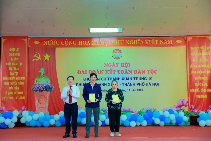 Trưởng ban Nội chính Thành ủy Trần Đình Cảnh dự Ngày hội Đại đoàn kết toàn dân tộc khu dân cư Thanh Xuân Trung 10- Ảnh 10.