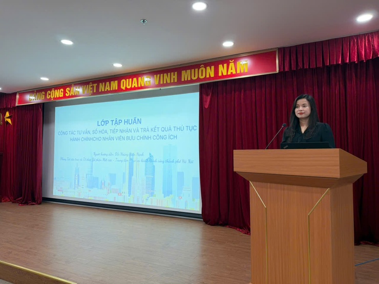 Tăng cường phối hợp triển khai mô hình hành chính công một cấp: Trung tâm Phục vụ hành chính công tập huấn cho đơn vị bưu chính công ích- Ảnh 1.