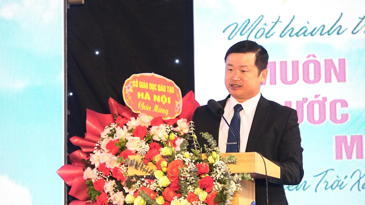 LỄ KỶ NIỆM 40 NĂM THÀNH LẬP TRƯỜNG THPT NGUYỄN DU (1985 – 2025): HÀNH TRÌNH 40 NĂM ƯƠM MẦM ƯỚC MƠ- Ảnh 5.