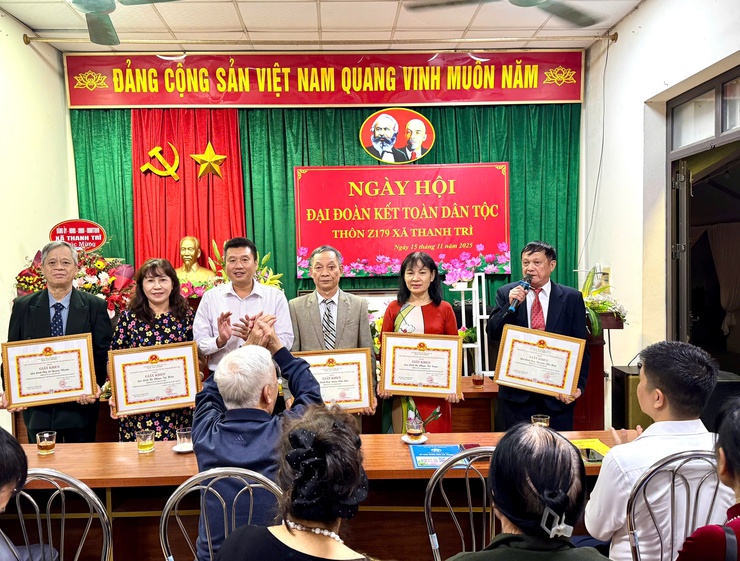 Thôn Z179, xã Thanh Trì: Lan tỏa tinh thần đoàn kết trong Ngày hội Đại đoàn kết toàn dân tộc 2025- Ảnh 4.