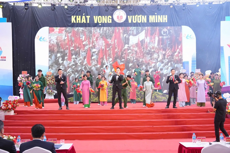 Trường THPT Thanh Oai A: 60 năm tự hào truyền thống – Vững bước tương lai- Ảnh 2.