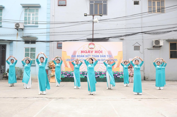 Gia Lâm tổ chức Ngày hội Đại đoàn kết toàn dân tộc tại 36 thôn, tổ dân phố- Ảnh 12.