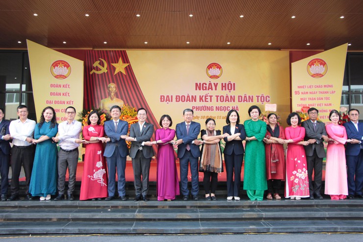 Ngọc Hà rộn ràng Ngày hội Đại đoàn kết: Lan tỏa sức mạnh 95 năm truyền thống MTTQ Việt Nam- Ảnh 1.