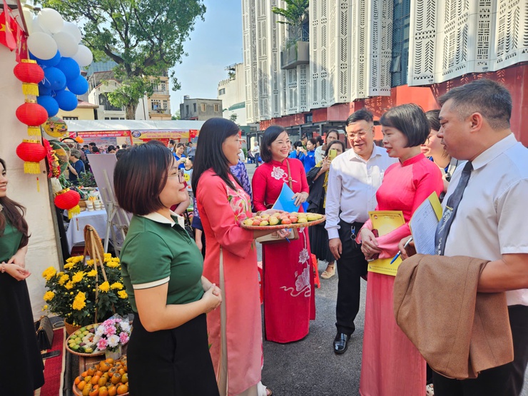 Ngọc Hà rộn ràng Ngày hội Đại đoàn kết: Lan tỏa sức mạnh 95 năm truyền thống MTTQ Việt Nam- Ảnh 7.