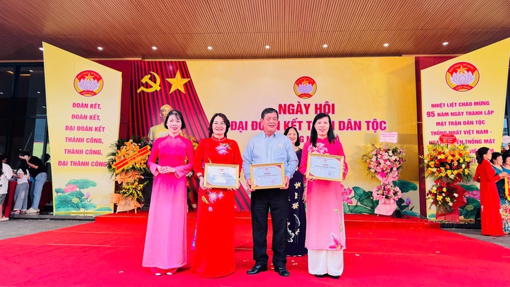 Ngọc Hà rộn ràng Ngày hội Đại đoàn kết: Lan tỏa sức mạnh 95 năm truyền thống MTTQ Việt Nam- Ảnh 13.